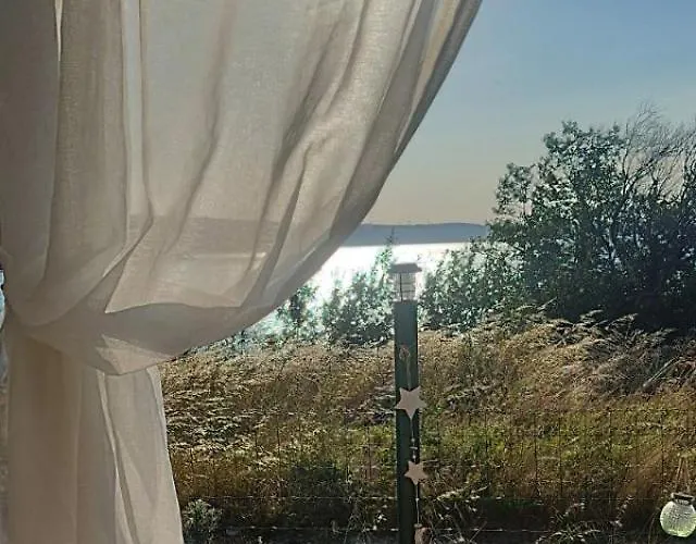 Caravana The Black Pearl キャンプ場 バルチク